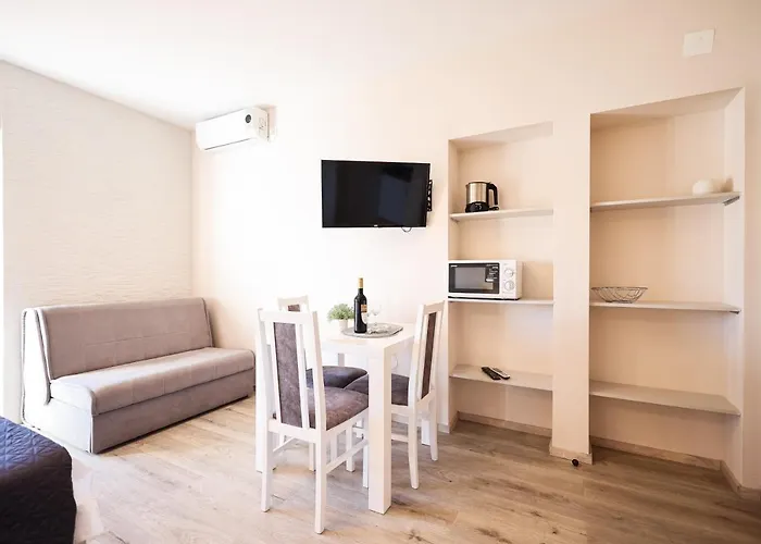 Apartments Anka With Seaview