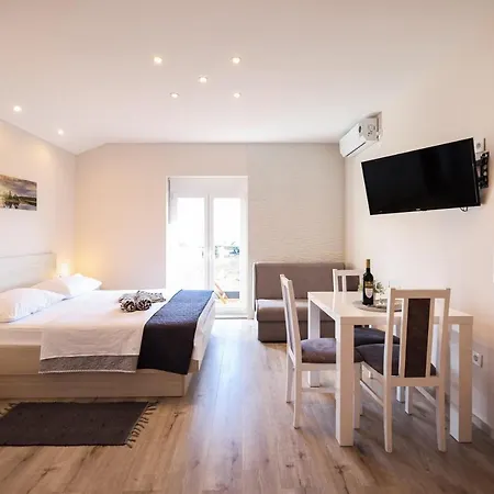Apartments Anka With Seaview Vrsi Exterior foto