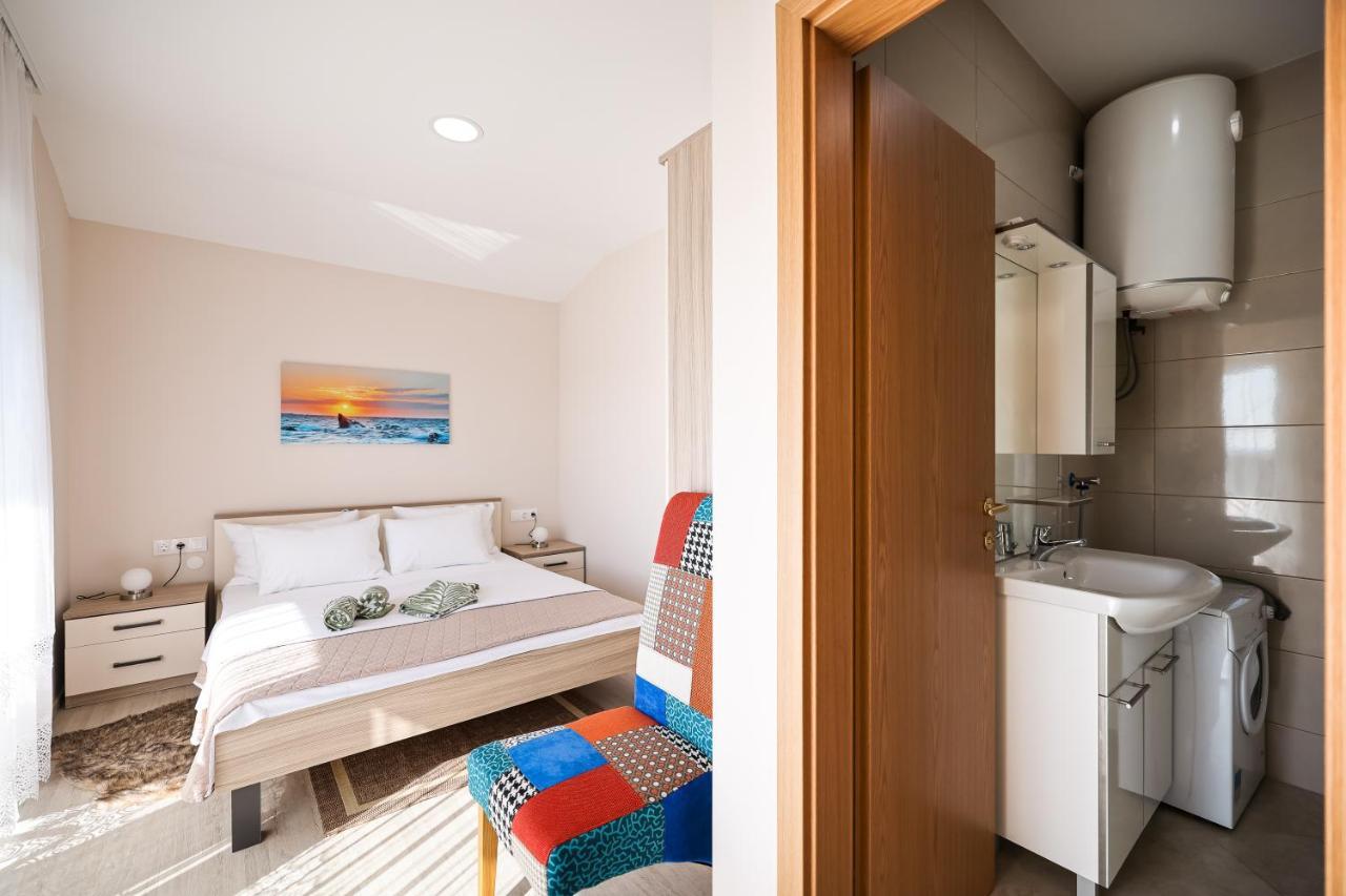 Anka With Seaview Apartment
